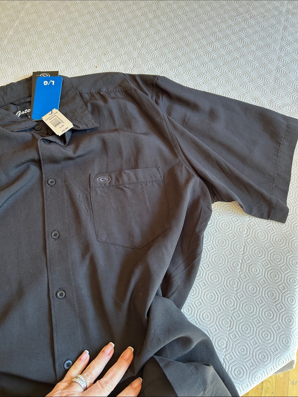Men's Short Sleeve Casual Button-Down Shirt with Chest Pocket Black Size Large - Picture 5 of 6